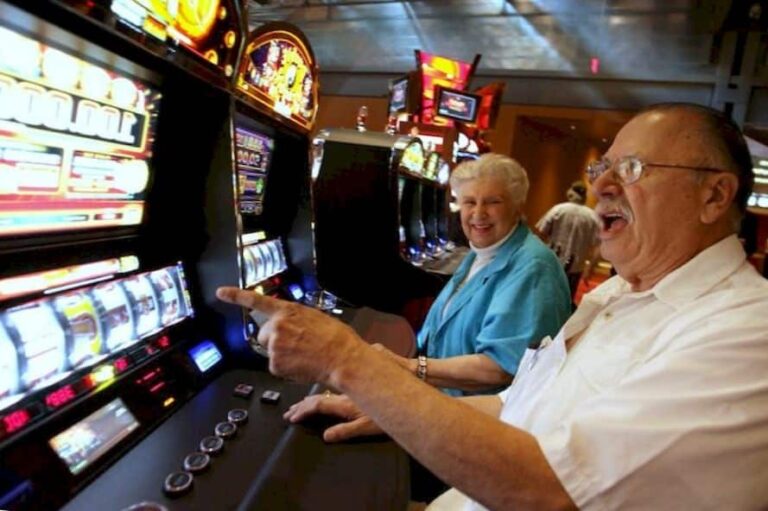 Why online slot games are a great way to socialize from home?